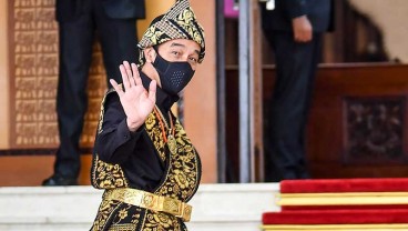 Foto-Foto Jokowi Pakai Baju Adat Sabu Saat Sidang Tahunan MPR DPR