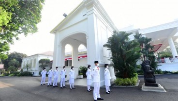 HUT Ke-75 RI, Simak Profil Singkat 8 Paskibraka di Istana Negara