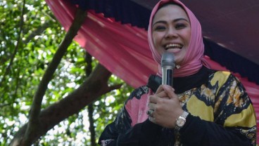 Cellica Nurrachadiana Diusung 4 Partai di Pilkada Karawang