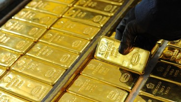 Harga Emas Kembali Loyo, Berayun ke Bawah US$2.000 per Troy Ounce