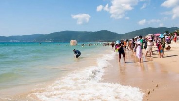 Pantai di China Mulai Dipadati Turis Domestik