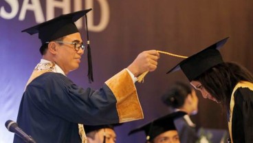 MAXstream Tayangkan Wisuda Online, Bakal Dihadiri Jokowi