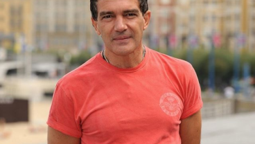 Antonio Banderas Sembuh dari Covid-19