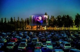 Mobil Tua Dilarang Masuk ke Drive-In Cinema Jakarta