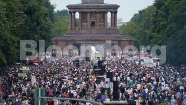 Tolak Lockdown, Puluhan Ribu Orang Unjuk Rasa di Berlin, Jerman