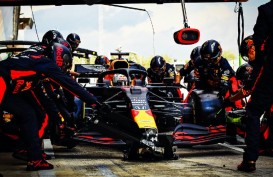 Kesalnya Verstappen Tidak Bisa Menyusul Duo Mercedes di GP Belgia