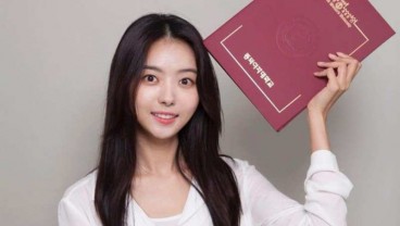 Selamat! Mantan Anggota I.O.I, Nayoung Telah Lulus Kuliah