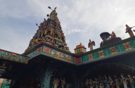 Wisata Religi Komunitas India di Kuil Shri Mariaman
