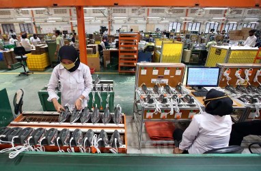 Meski PMI Naik, Ekspansi Industri Masih Tergantung Covid-19