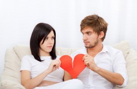 Sembilan Cara Melewati Masa Putus Cinta