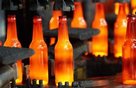Pabrik Botol Kaca KCI di Cakung Terbakar