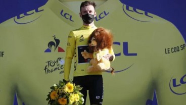 Adam Yates Bertahan di Pucuk Klasemen Tour de France