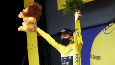 Adam Yates Tetap Bertahan di Pucuk Klasemen Tour de France