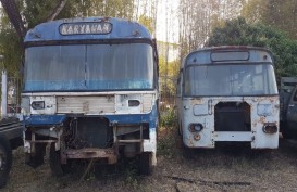 Koleksi Bus Jadul, Cara Unik Merawat Sejarah Transportasi