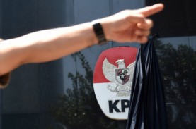 Gugatan UU KPK : Ketua MK Klarifikasi Pemanggilan…