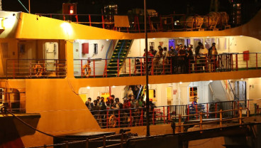 Pengusaha Protes Penyeberangan Banyuwangi ke Lombok Barat