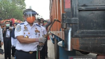 Truk Over Dimensi Segera Dilarang Menyeberang Melalui Pelabuhan