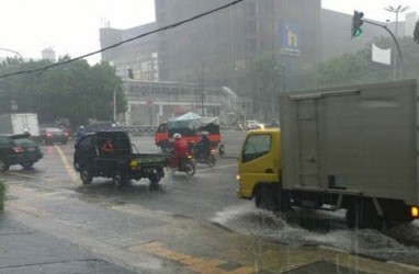 Cuaca Jakarta 15 September, Hujan Ringan Guyur Jaksel dan Jaktim