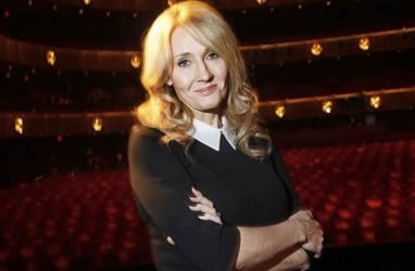 Tagar RIP JK Rowling Trending di Twitter Usai Novel tentang Transgender Dirilis
