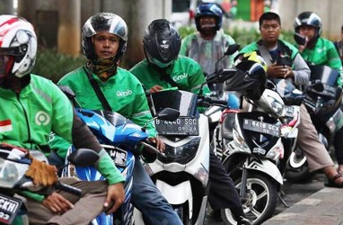 Geliat Gojek & Grab Manfaatkan Celah PSBB di Jakarta