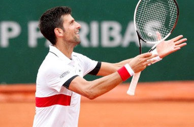 Djokovic, Shapovalov Lolos ke Perempat Final Tenis Italia Terbuka