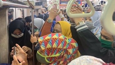 Mulai Senin, Pengguna KRL Wajib Pakai Masker Jenis Ini