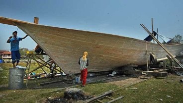 Produksi Perahu Tradisional di Banten Masih Diminati Nelayan