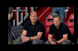 Hasil Lengkap Liga Belanda : Gol Menit Akhir, PSV Tundukkan Emen