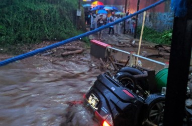 BNPB Sebut 12 Rumah Hanyut saat Banjir Bandang Cicurug, Sukabumi