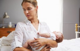 Menggendong Bayi Bisa Jadi Terapi Ibu Usai Melahirkan