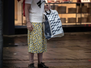 Hong Kong Perpanjang Aturan Social Distancing Seminggu ke Depan