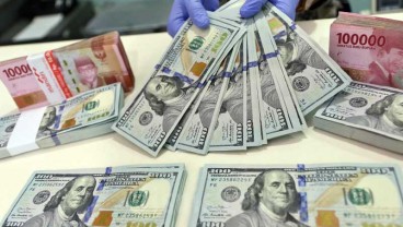 Dolar Masih Perkasa, Rupiah Tekor Hampir 1 Persen dalam Sepekan