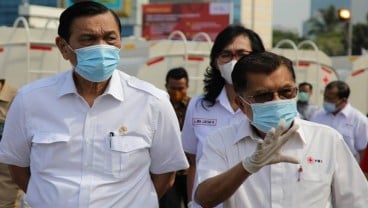 Luhut dan JK Lepas Ratusan Armada Penyemprot Disinfektan di Jabodetabek