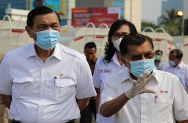 Luhut dan JK Lepas Ratusan Armada Penyemprot Disinfektan di Jabodetabek