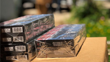 Bea Cukai Malang Tindak Ratusan Ribu Batang Rokok Ilegal di Berbagai Toko