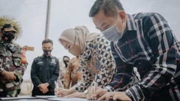 Ini Daftar Kendaraan Mewah Aep 'Sultan' yang Maju Pilbup Karawang