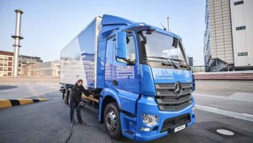 Mercedes-Benz eActros Mulai Uji Coba Praktis di Cologne.