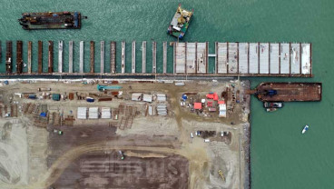 LELANG PELABUHAN PATIMBAN : SMDR & IPC Siap, Astra Pikir-pikir 