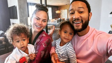 Istri John Legend, Chrissy Teigen Mengalami Keguguran