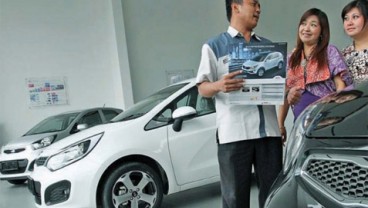   PEMBIAYAAN MOBIL BARU   : Kenaikan Volume Kredit Belum Stabil