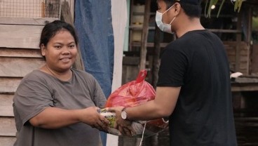 Bea Cukai Nanga Badau Peduli Warga yang Terkena Banjir di Perbatasan RI-Malaysia