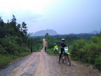 Pembangunan Jalan Perbatasan di Kalimantan Berlanjut