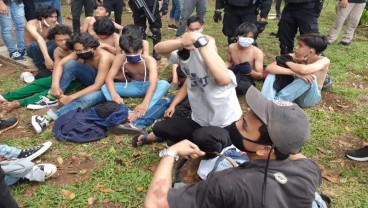 Demo Buruh Tolak UU Cipta Kerja, Polisi Tangkap 20 Orang Penyusup   