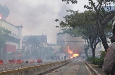 Demo UU Cipta Kerja: Kembali Jadi Sasaran Massa, Apa Dosa Pos Polisi Tomang?