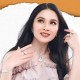 Tips Merawat Kulit Cantik ala Sandra Dewi