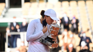 Iga Swiatek Putri Polandia Pertama Juara Tenis Grand Slam