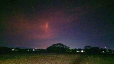 Hujan Meteor vs Lintang Kemukus