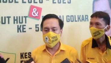 Pilkada Surabaya 2020: Geram! Ketua Golkar Unggah Status Sindir Wali Kota Risma?