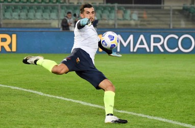 Di Tengah Badai Covid-19, Genoa Imbangi Hellas Verona Tanpa Gol