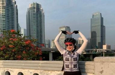Sosok Alexandra Askandar, Wadirut Bank Mandiri yang Hobi Bersepeda